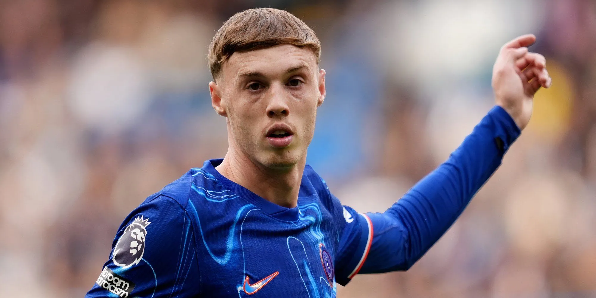 Cole Palmer ăn mừng bàn thắng vào lưới Liverpool cho Chelsea