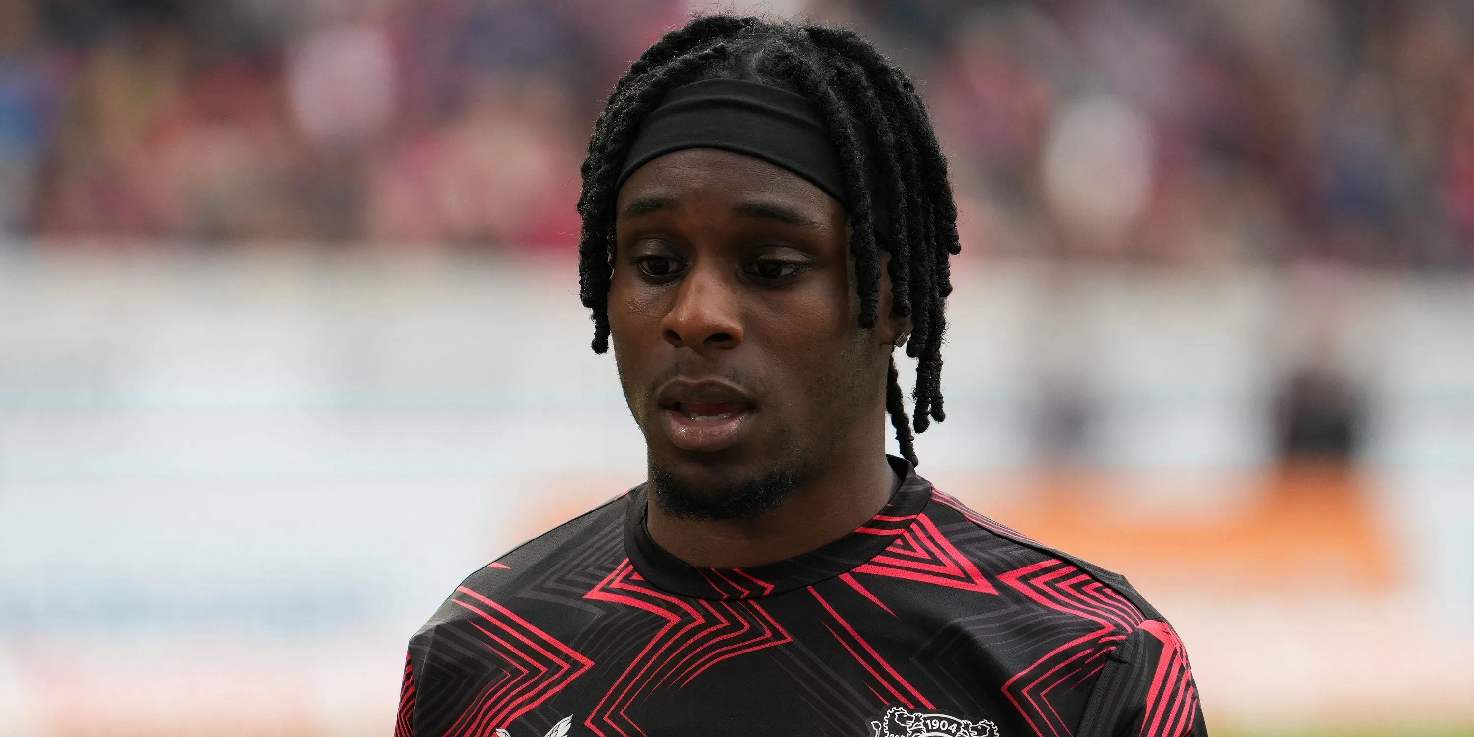 Frimpong khởi động cùng Bayer Leverkusen trước trận đấu