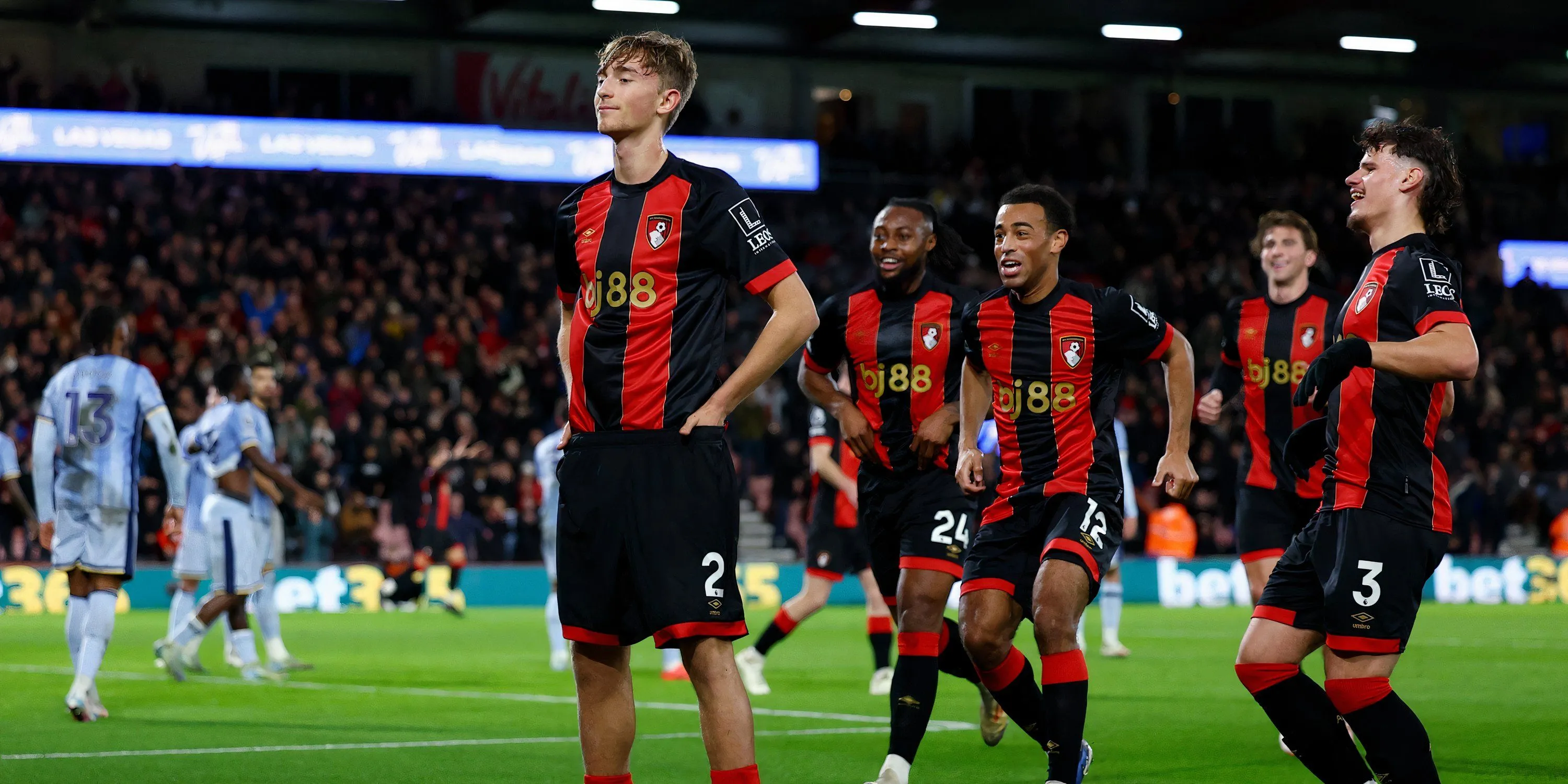 Hậu vệ Dean Huijsen của Bournemouth là mục tiêu theo đuổi của nhiều ông lớn châu Âu