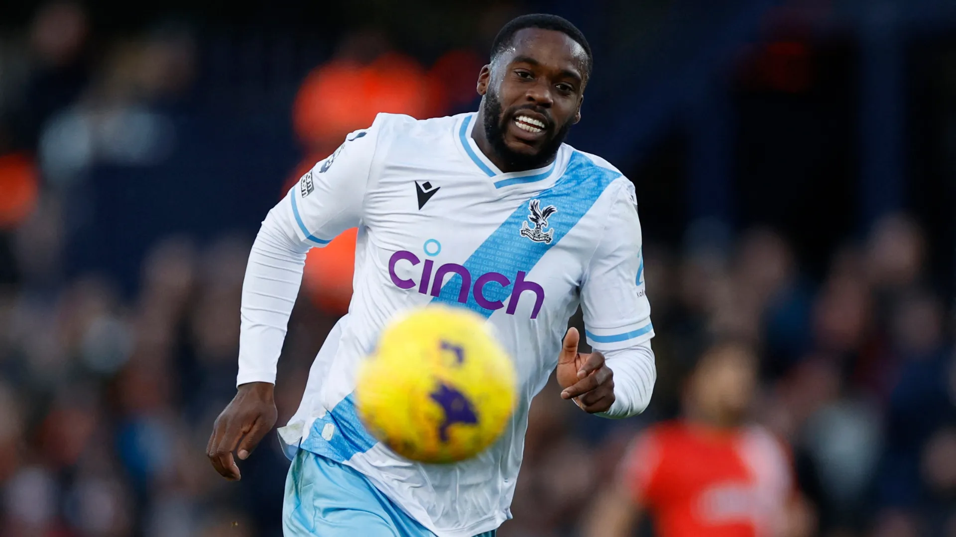 Jeffrey Schlupp trong màu áo xanh