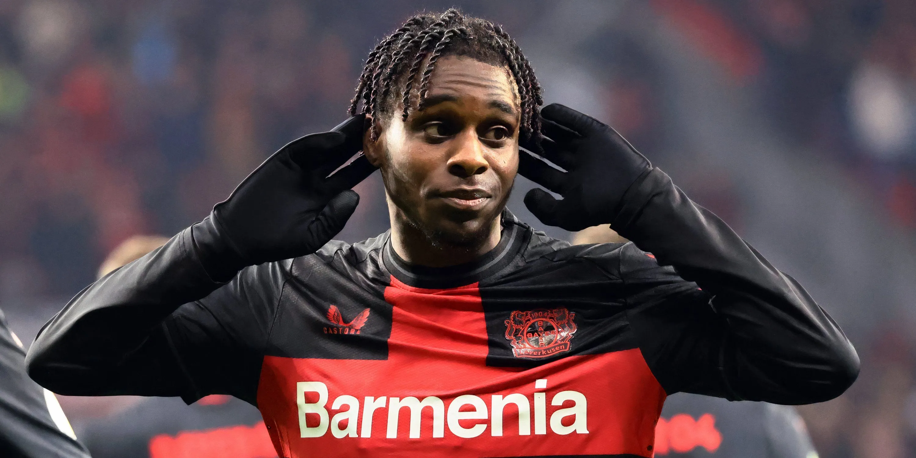 Jeremie Frimpong của Bayer Leverkusen trong một trận đấu