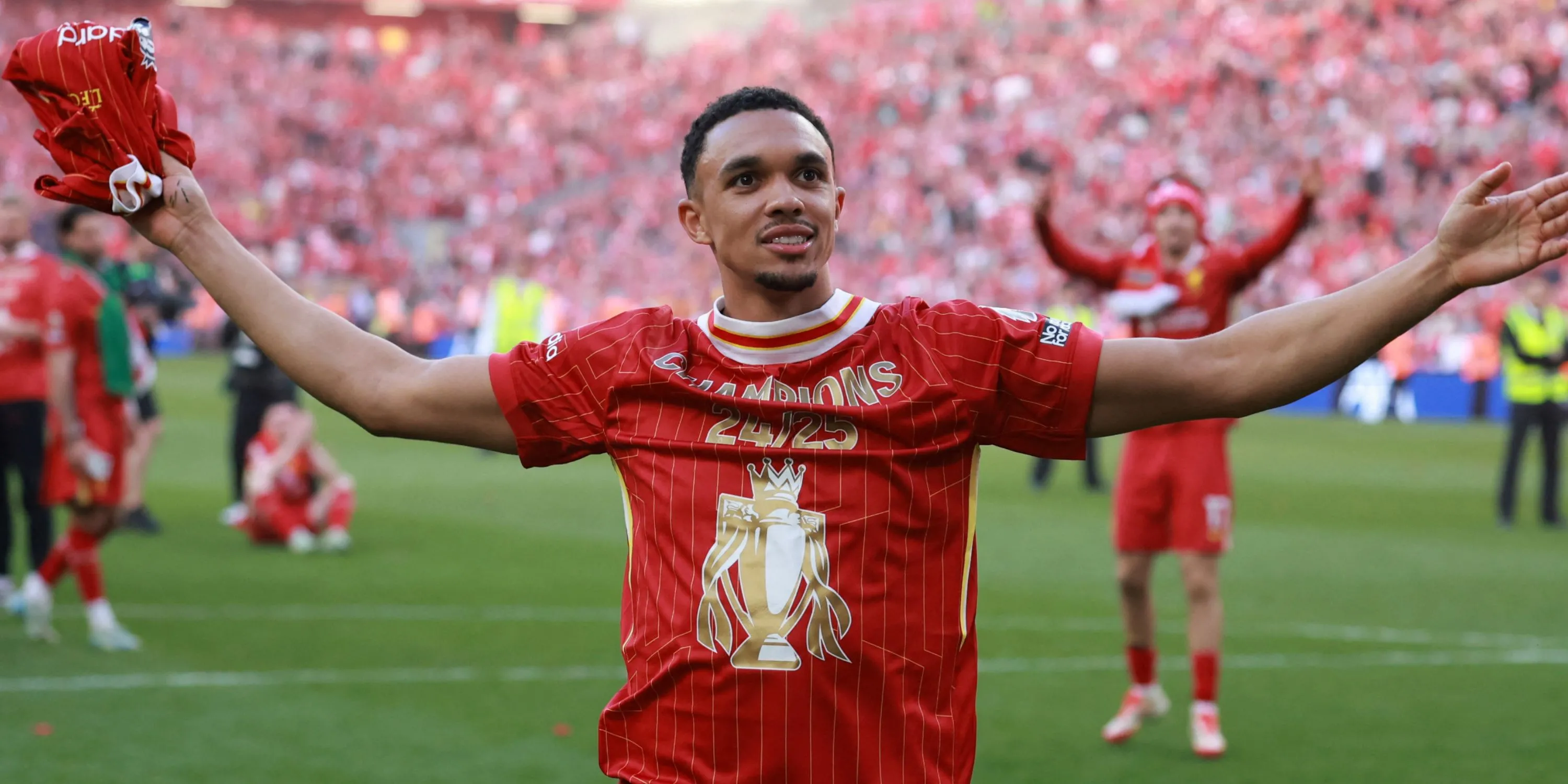 Trent Alexander-Arnold và chiếc cúp FIFA Club World Cup, giải đấu béo bở mà Real Madrid nhắm tới
