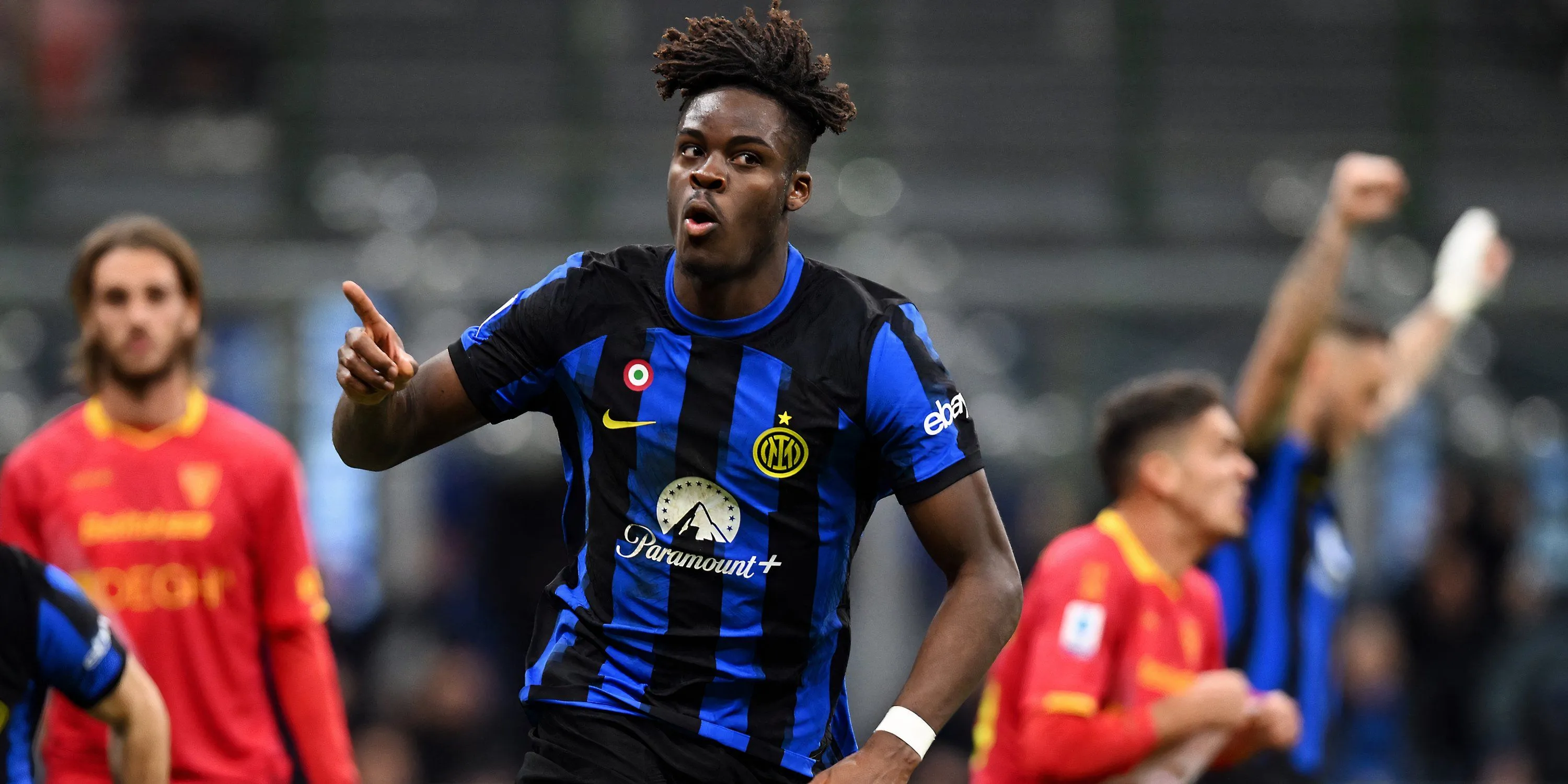Trung vệ Yann Bisseck của Inter Milan thể hiện khả năng phòng ngự ấn tượng