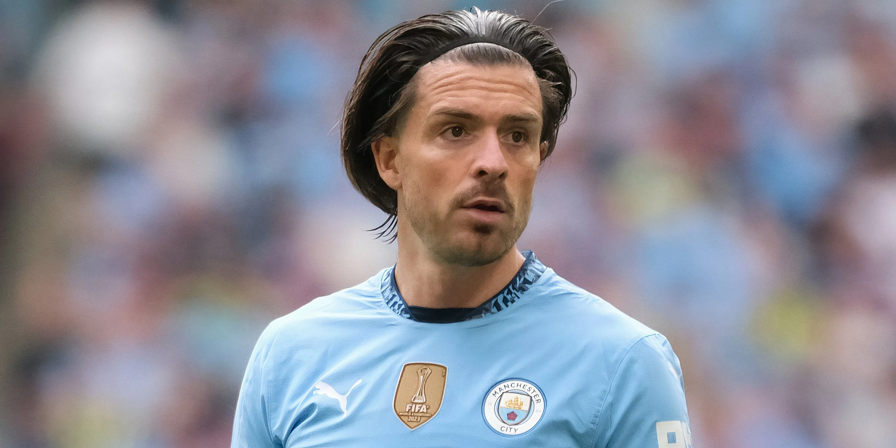 Jack Grealish trong một pha xử lý bóng cho Manchester City