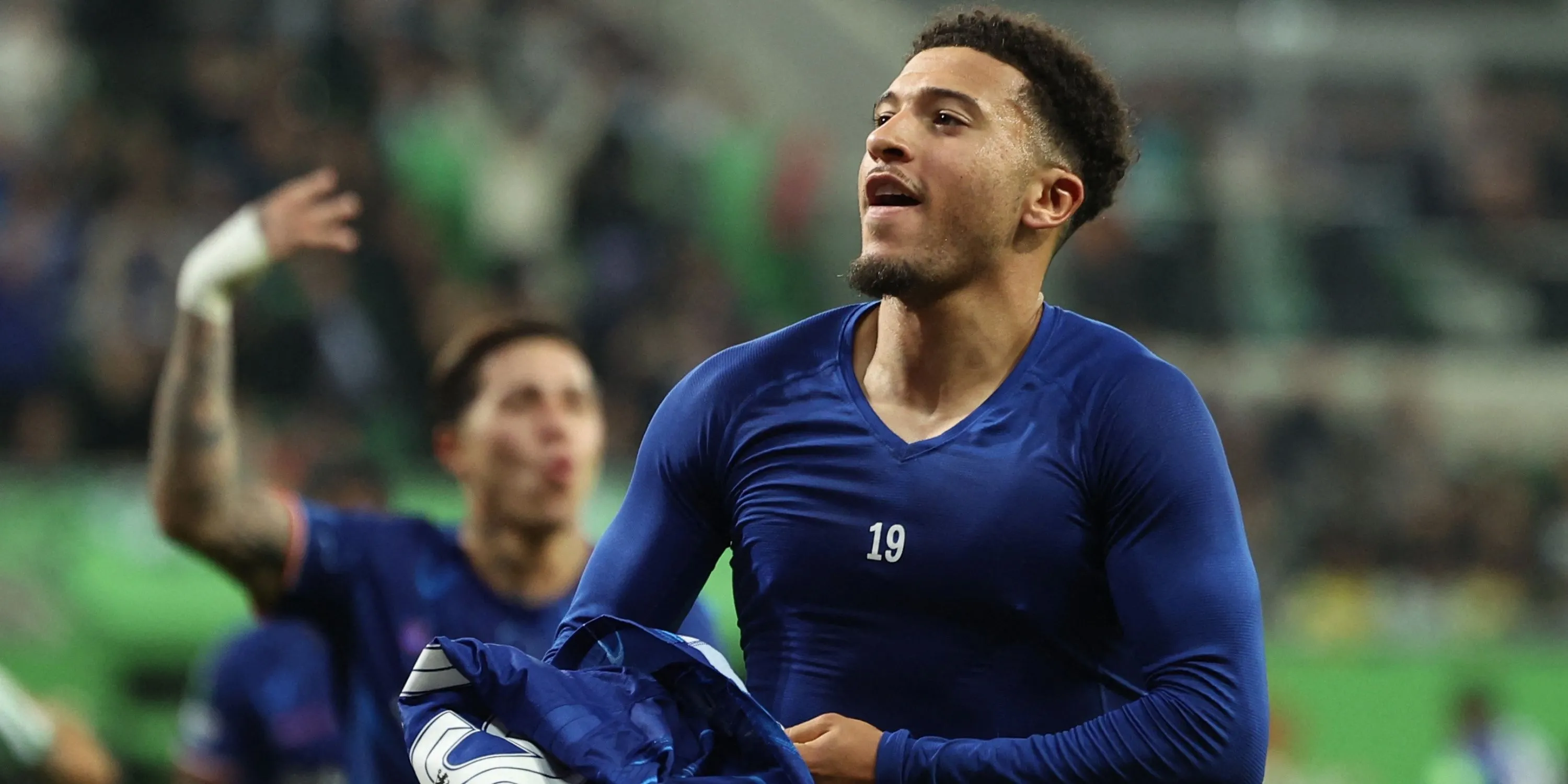 Jadon Sancho trong màu áo Chelsea, ghi bàn ở trận chung kết Conference League trước khi rời đi
