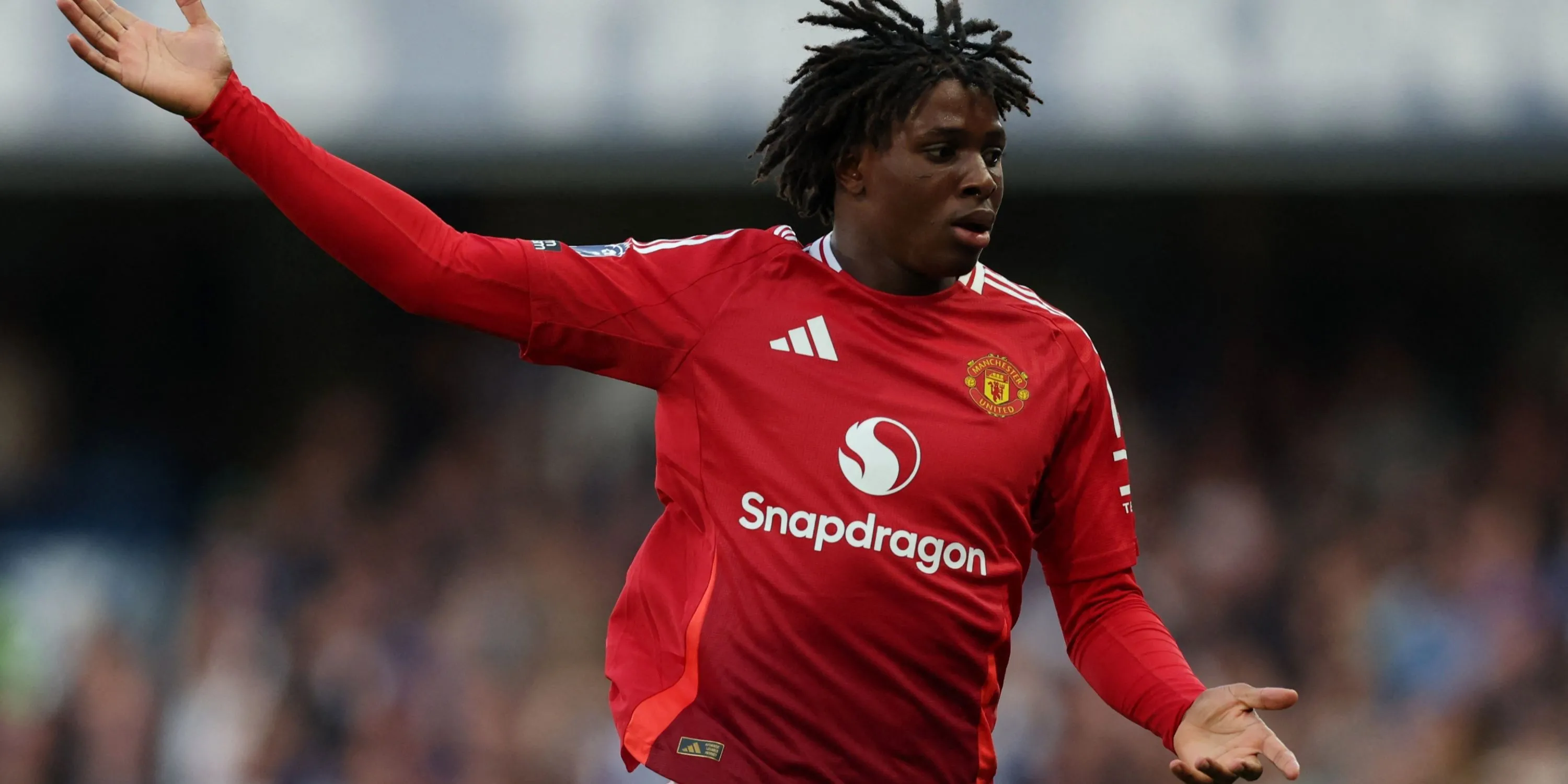 Patrick Dorgu trong màu áo Manchester United thi đấu ấn tượng tại tiền mùa giải