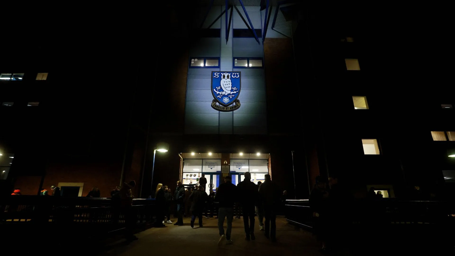 Sân vận động Hillsborough của Sheffield Wednesday trong cảnh hoàng hôn
