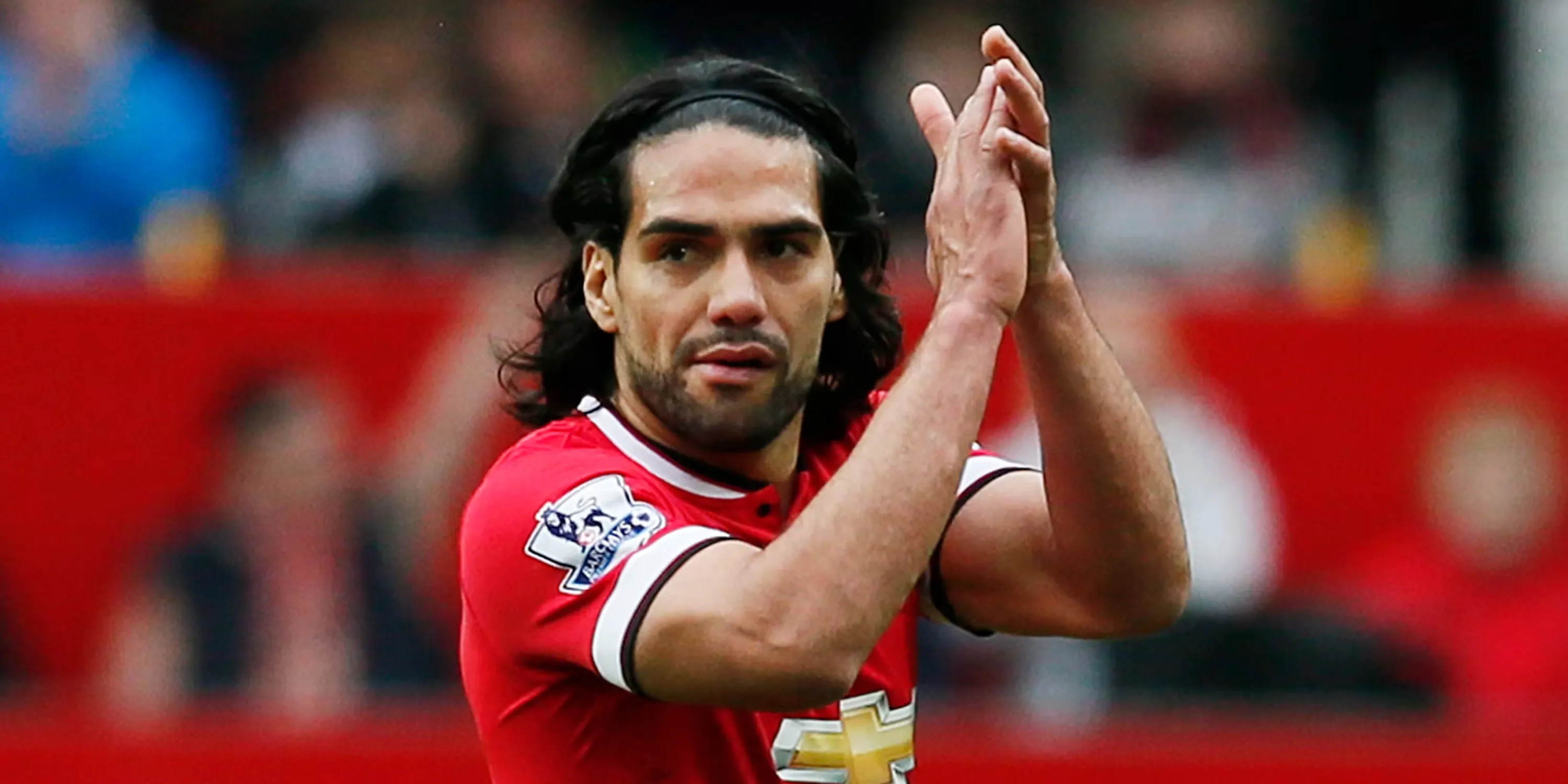Tiền đạo Radamel Falcao trong quãng thời gian thi đấu không thành công ở Premier League.