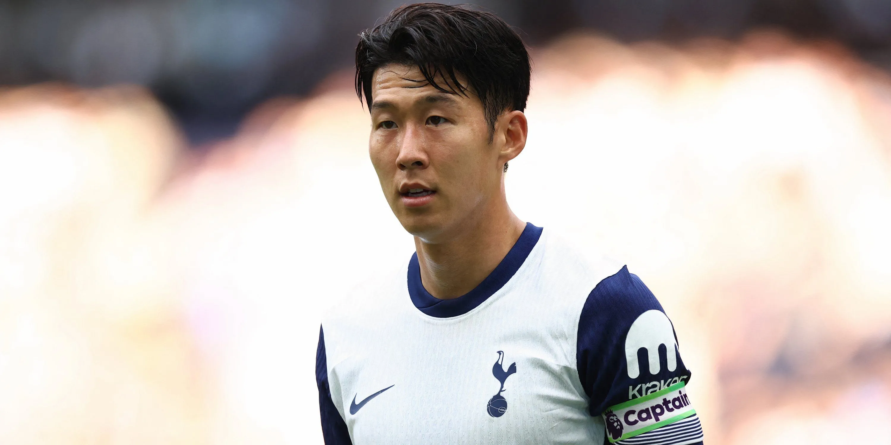 Đội trưởng Son Heung-min trong màu áo Tottenham Hotspur
