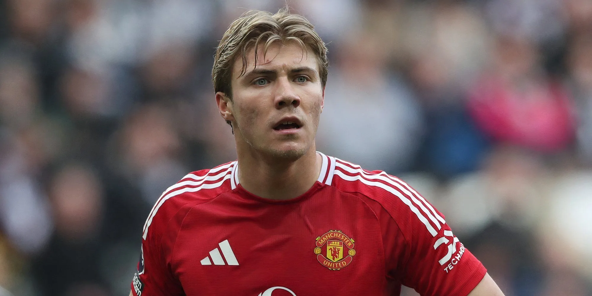 Manchester United Sắp Chiêu Mộ Benjamin Sesko: Deal Nằm Trong Tầm Tay