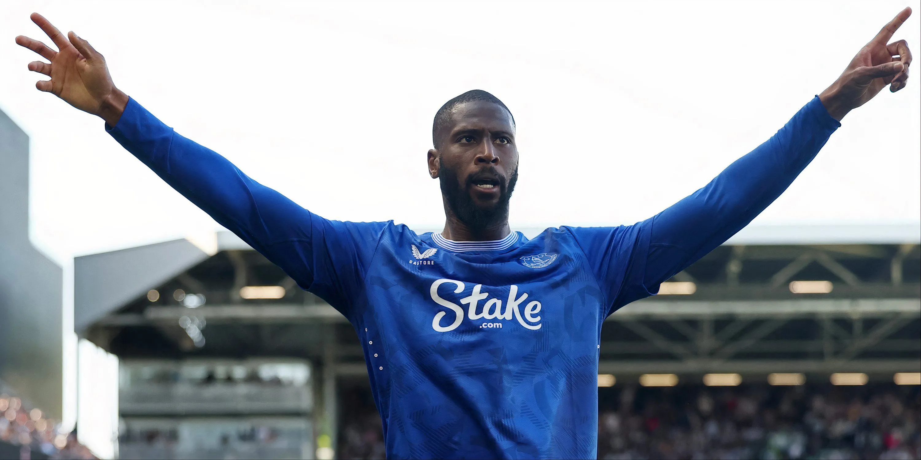 Tiền đạo Beto của Everton, mục tiêu tiềm năng của Leeds United trên thị trường chuyển nhượng Premier League
