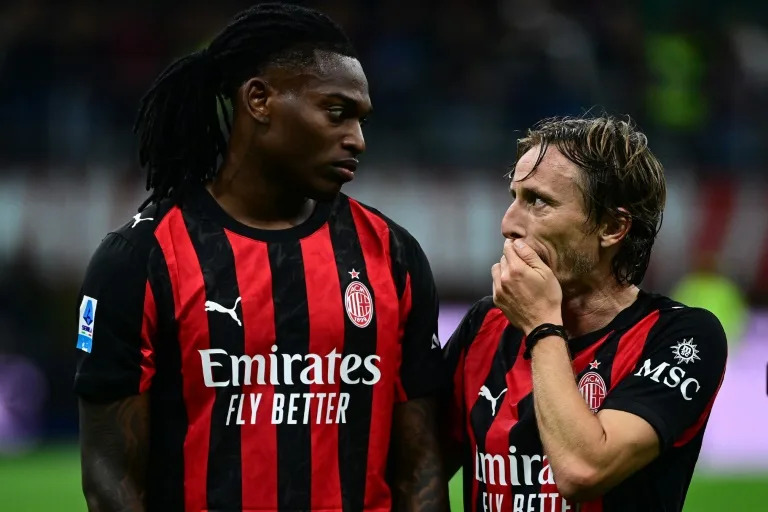Inter Milan Đối Mặt Thử Thách Lớn Tại Serie A