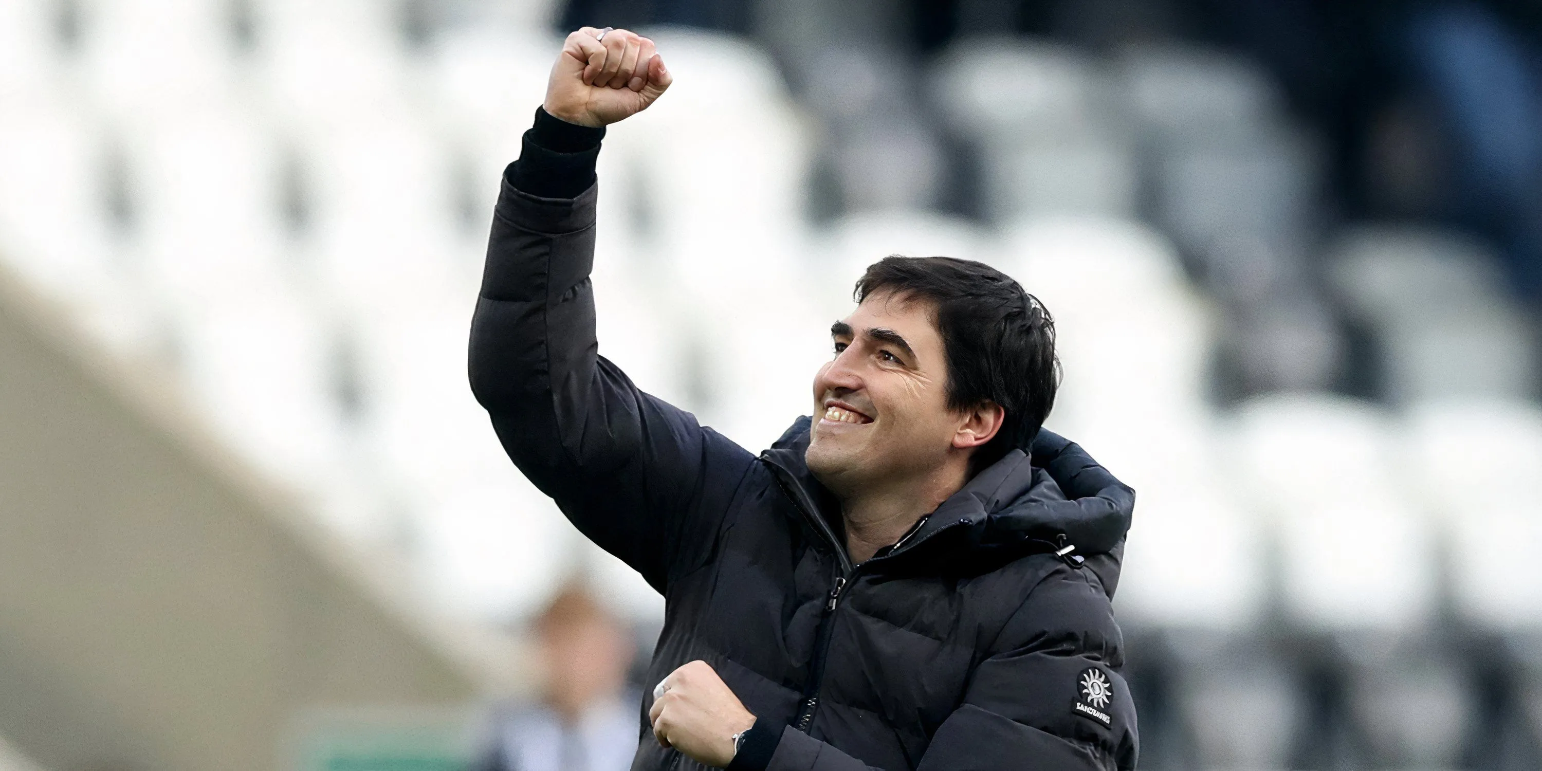 Andoni Iraola, HLV Bournemouth, chỉ đạo từ vòng kỹ thuật