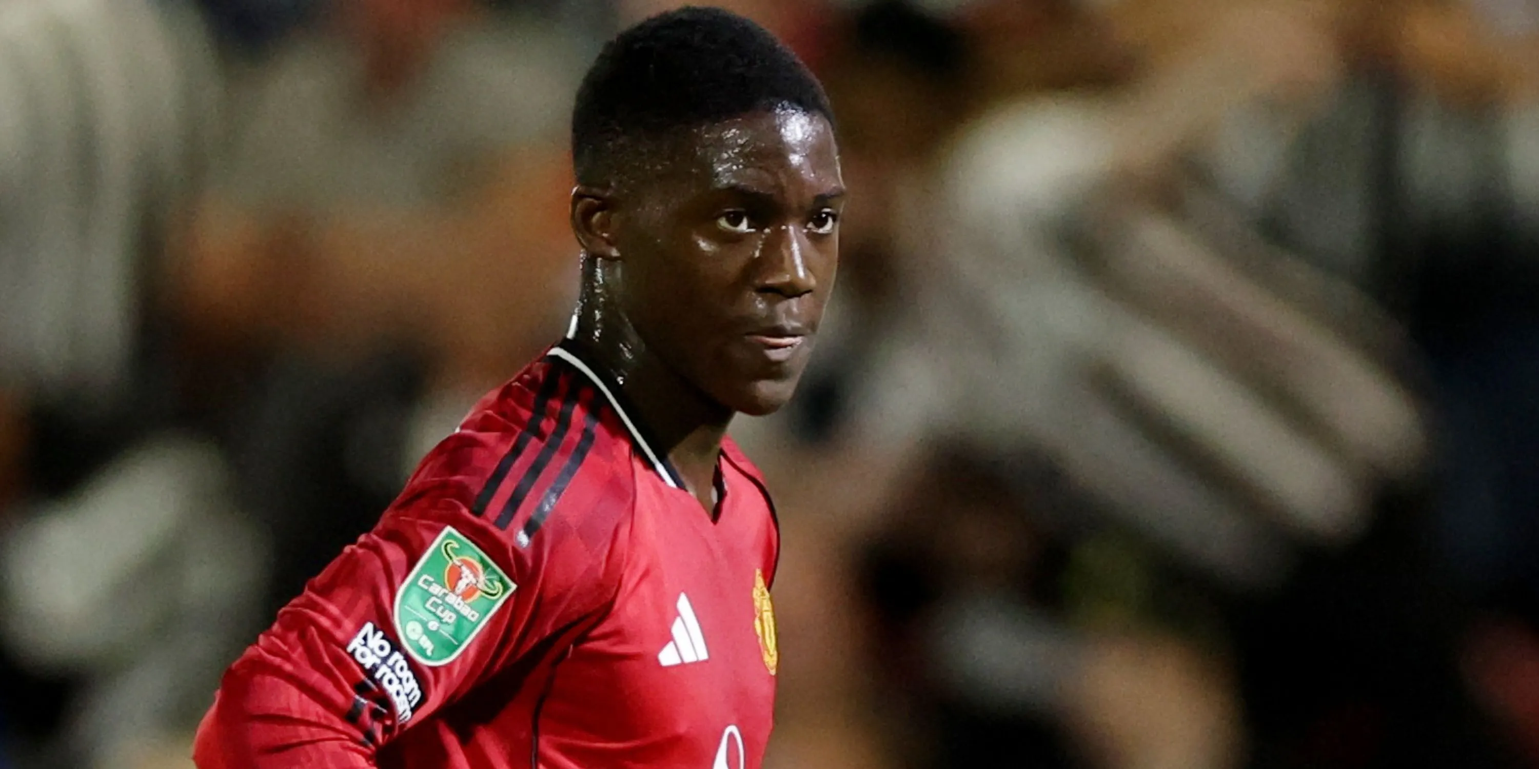 Cầu thủ trẻ Mainoo tập luyện tại cơ sở Carrington của Manchester United