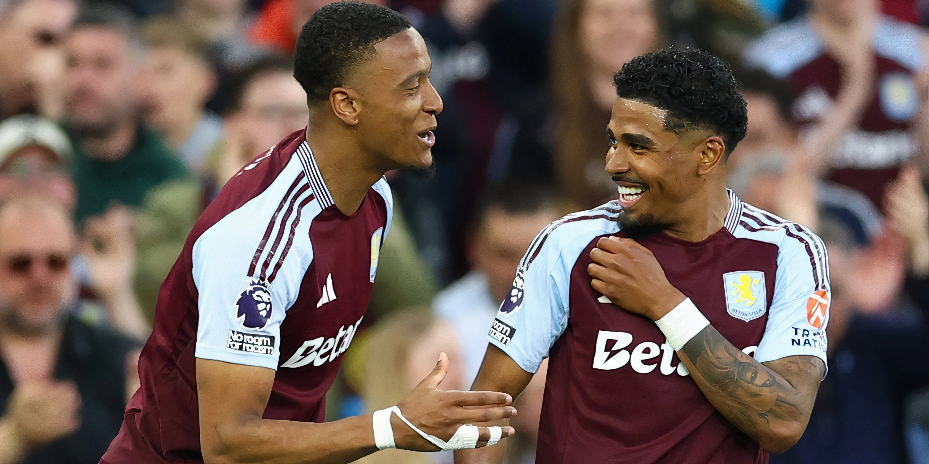 Ezri Konsa trong trang phục Aston Villa, một cực điểm phòng ngự của CLB