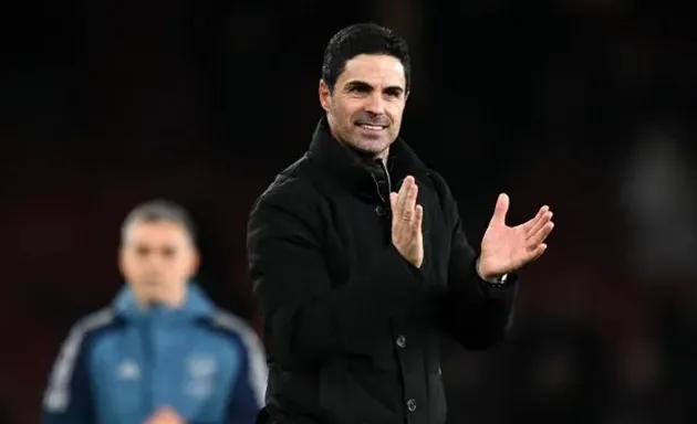 Mikel Arteta trong buổi họp báo sau chiến thắng Derby Bắc London