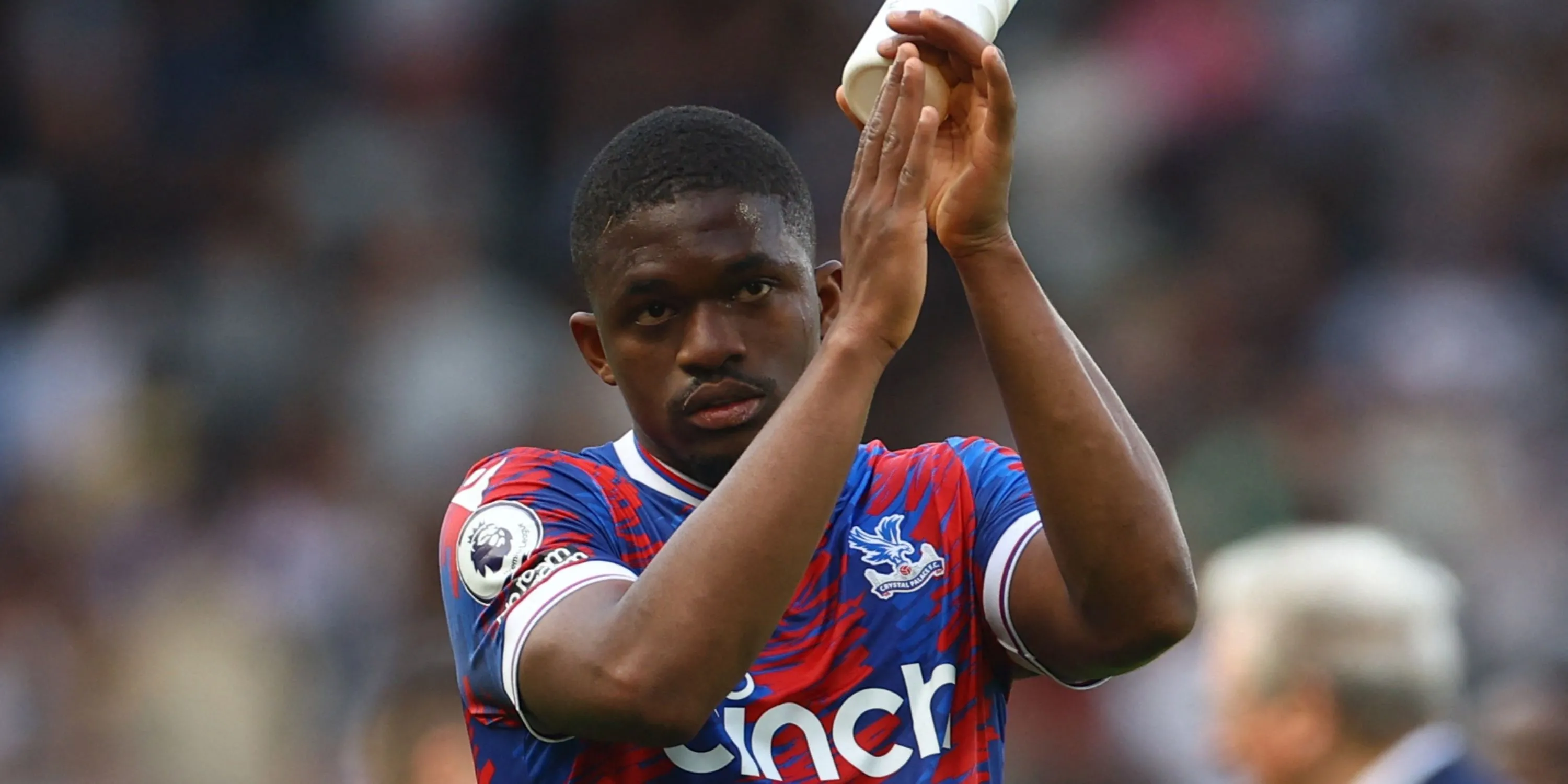 Tiền vệ Crystal Palace Cheick Doucoure