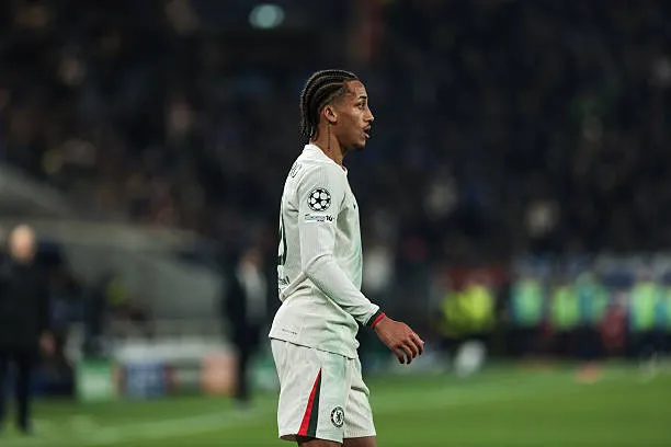 Chelsea không có nhiều sự lựa chọn ngoài Joao Pedro ở vai trò số 9