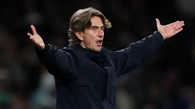 Frank đánh mất niềm tin từ phòng thay đồ Tottenham