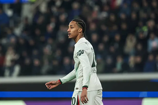 Joao Pedro phù hợp để đá tiền đạo lùi hơn việc chơi ở vai trò trung phong