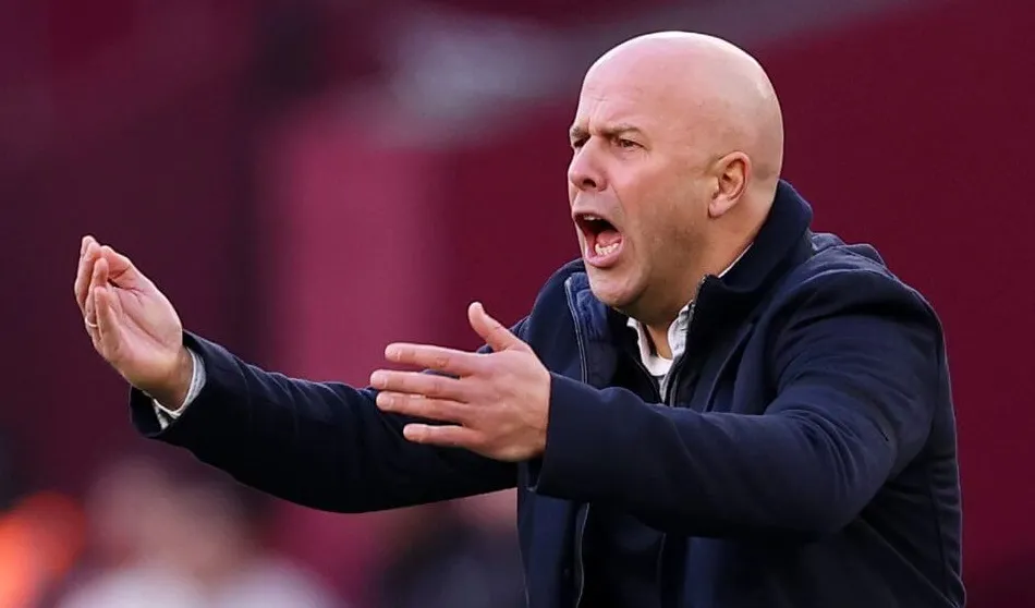 Phong độ của Liverpool lao dốc không tưởng.